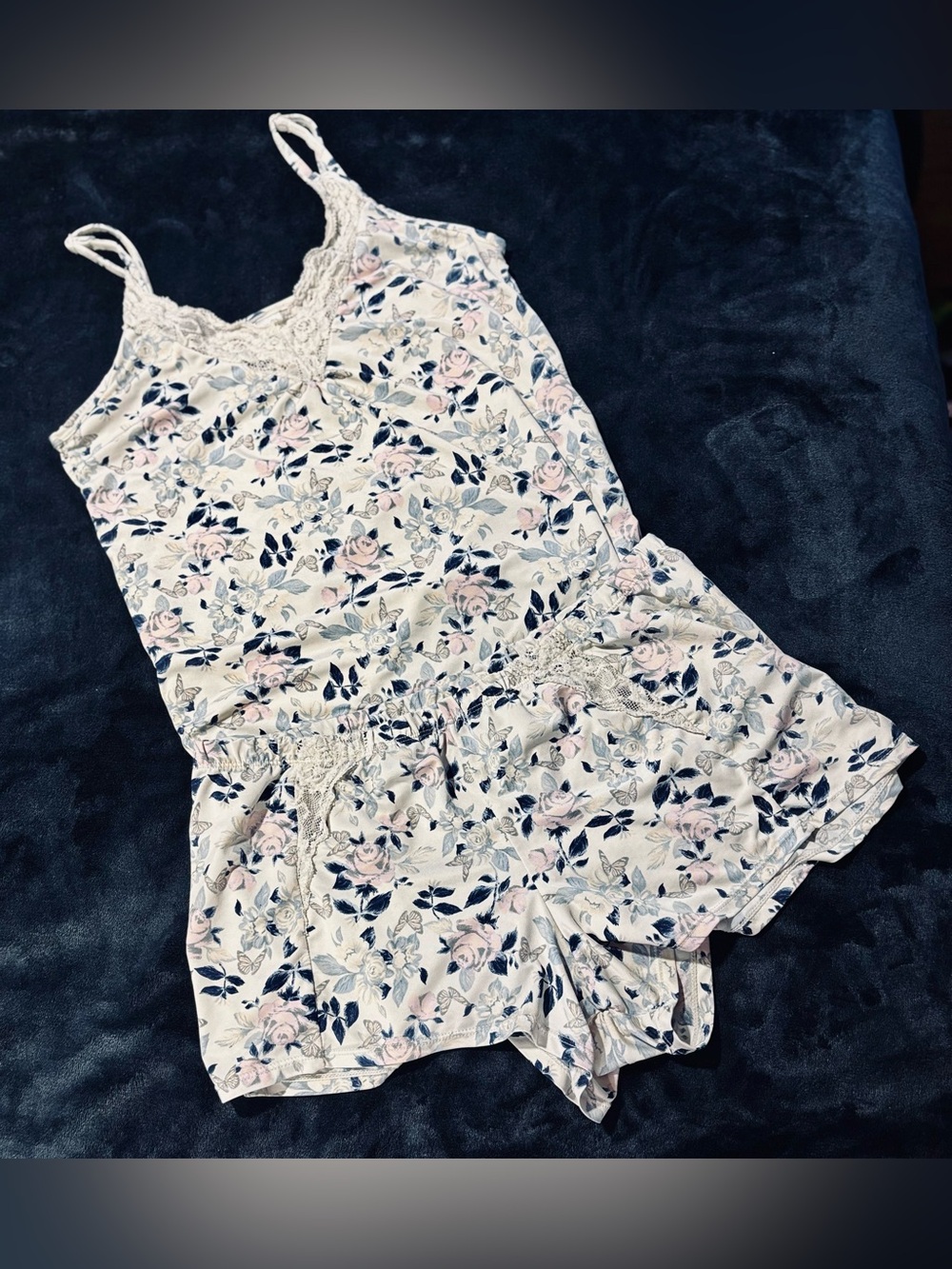 Jessica Simpson Cream Floral Lace-Trim Cami & Short Pajama Set